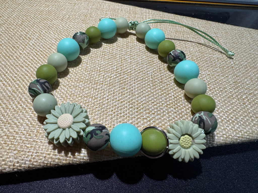The Pet Necklace - Sunflower