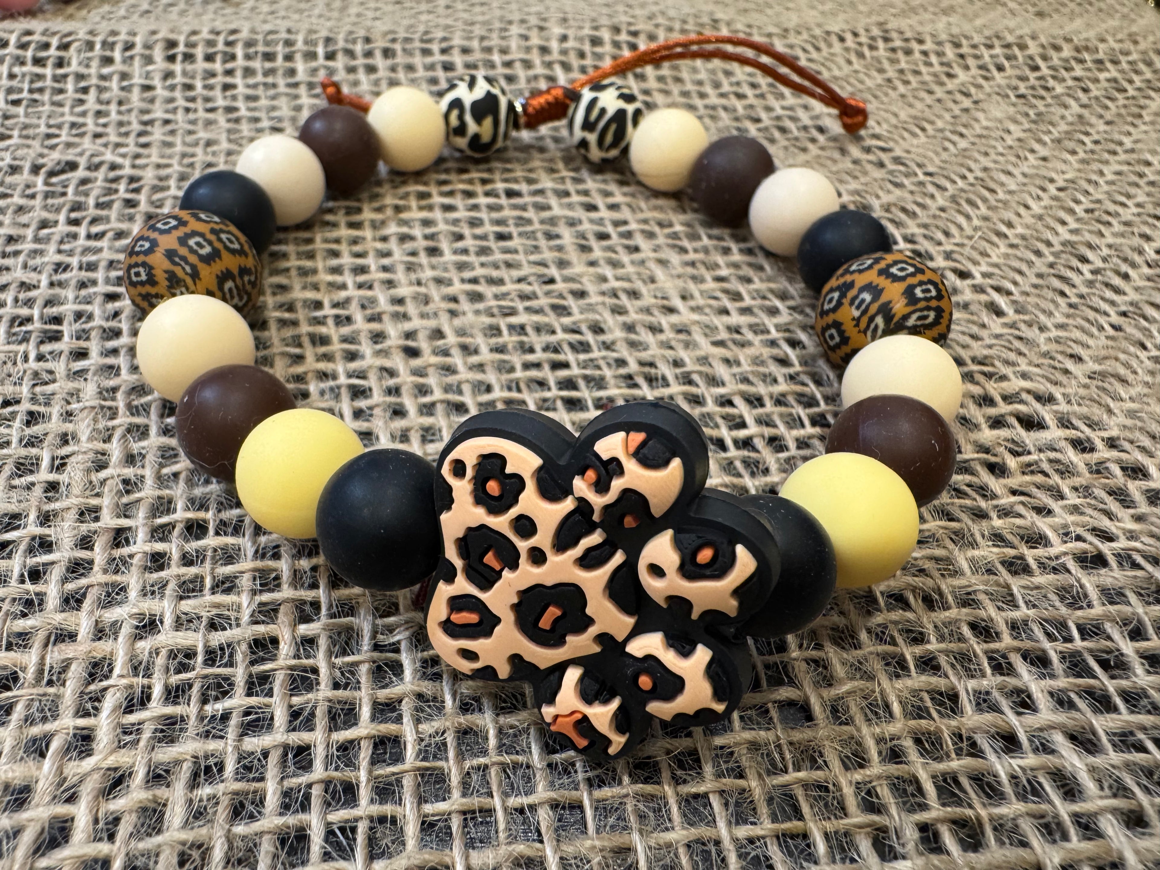 The Pet Necklace - Paws